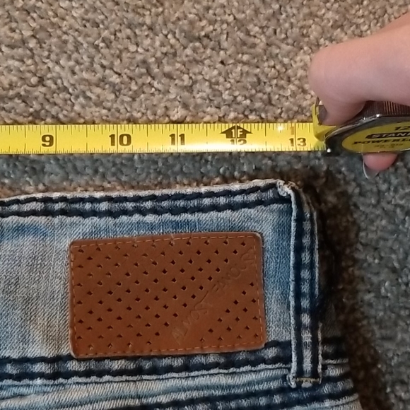 Ripped Jeans - Picture 5 of 6